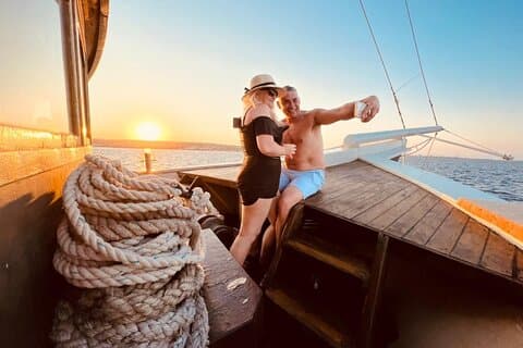 Rhodos Sunset Cruise med ubegrænset Aperol Spritz øl og vin