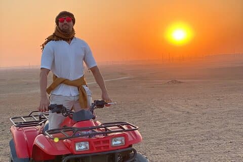 Pyramides de Gizeh, Sphinx, Balade en chameau, VTT, Shopping, Dîner croisière