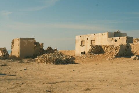 Hele dag Noord- en West-Qatar Hoogtepunten Tour met UNESCO Fort