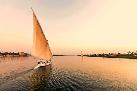 Felucca privata al tramonto in barca a vela a Luxor – 2 ore