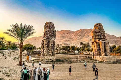 Excursión de un día completo a Luxor Explorar los lugares destacados de Cisjordania y Este