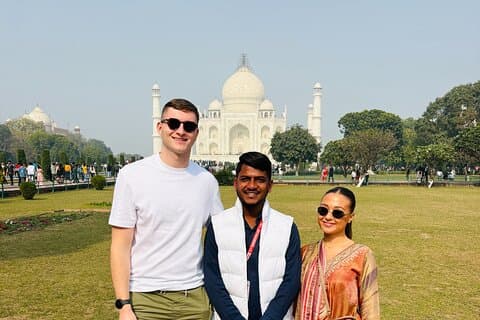 Privat Taj Mahal Soluppgång och Agra Dagstur med bil från Delhi