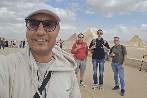Visita privada às pirâmides e ao GEM New Grand Egyptian Museum