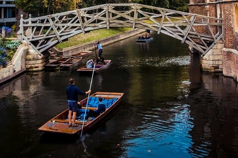 Privater Cambridge Tagesausflug von London mit River Cam Punting