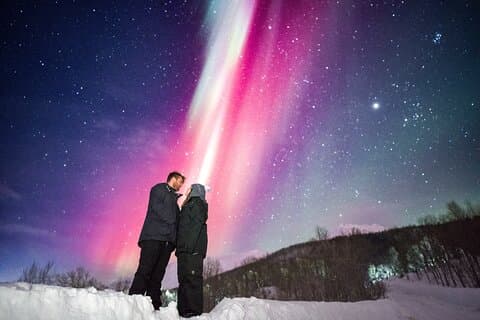 Tour de auroras boreales pequeñas Recogida y fotografía para un máximo de 8 personas