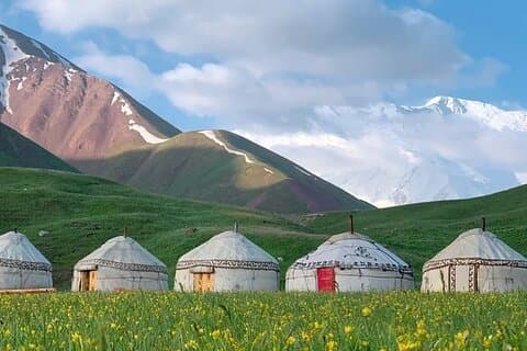 2-Day Private Express: Issyk Kul Nomadic- Karakol Ski Adventure