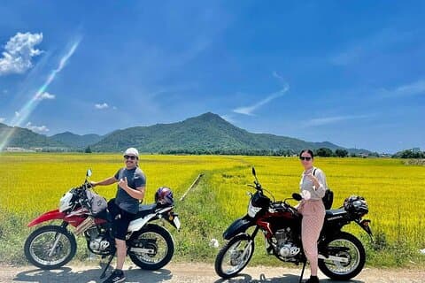 Giro oltre la città Nha Trang Tour in moto di mezza giornata