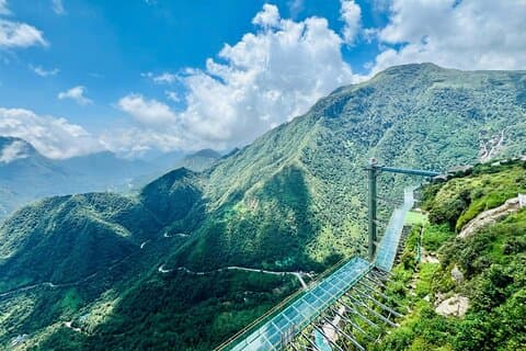 1 Day Sapa with Cat Cat Village and Dragon Glassbridge Tour