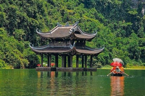 Luxus-Tagesausflug von Hanoi : Hoa Lu, Trang An & Mua Höhlen
