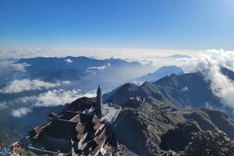 Privétour met kattendorp en Fansipan-kabelbaan vanuit Sapa
