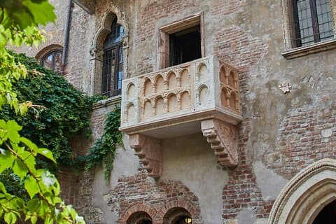 Verona escondida e fascinante - 2 horas de passeio a pé privado