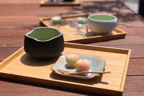 Japanese Sweets and Trekking Tour in Kamakura