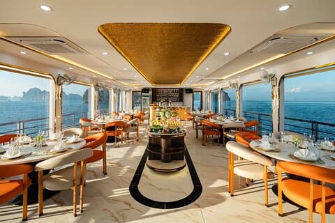 Tuan Chau Port : Croisière de luxe en baie d'Ha Long avec jacuzzi et kayak