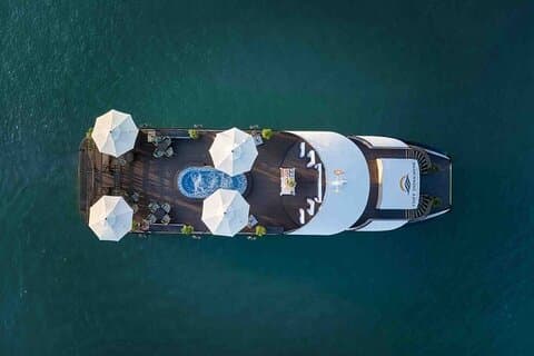 5 - Star Cozy Bay Halong Day Cruise, Buffet, Grotte, Kayak, Baignade