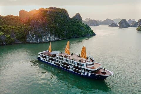 Halong & Lan Ha Bay Luxury 2D1N Erina 5-stjernet krydstogt med balkon