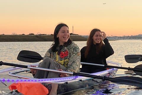 Klara upplysta Sunset Kayak Tours i San Diego