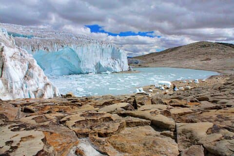 Quelccaya Gletsjer Trekking Tour Schilderachtig uitzicht en de lokale cultuur