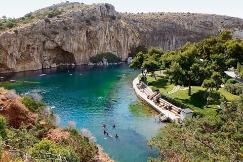 Lake Vouliagmeni Thermal Spa en Lycabettus panoramische zonsondergang