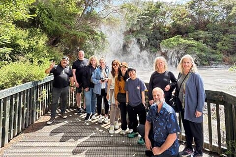 Hobbiton, Waitomo, Rotorua und Taupo 2-Tages-Tour ab Auckland