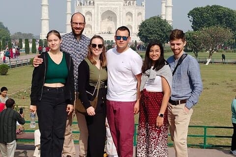 Taj Mahal und Agra Private Autotour von Delhi mit 5-Sterne-Mahlzeit