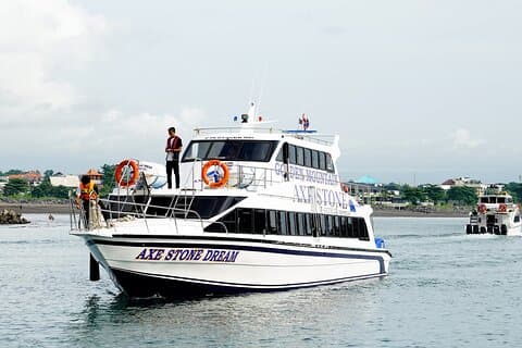 Schnelles Boot zwischen Sanur Von Nach Penida Oder Mit Pickup