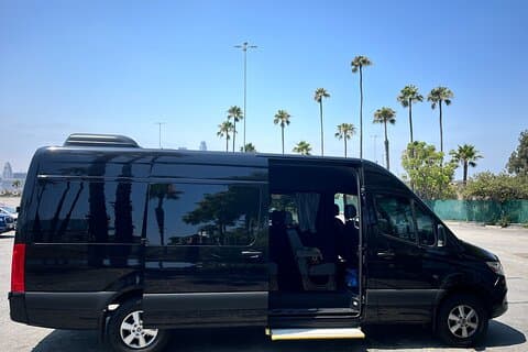 Transfert de groupe privé depuis ou vers l'aéroport de Los Angeles LAX