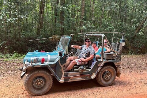Descubra Northern Phu Quoc em Jeeps do Exército dos EUA