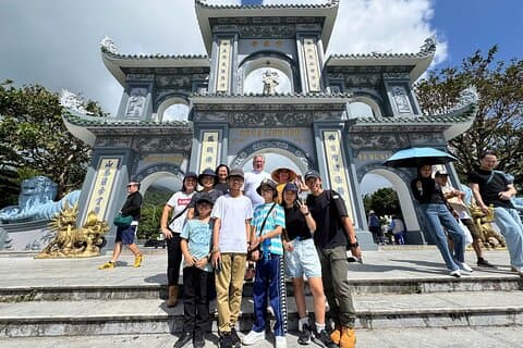 Da Nang Night Tour: Marmorbergen, Lady Buddha och flodkryssning
