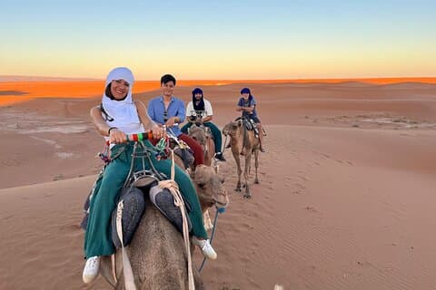 Excursión de 3 días al desierto desde Zagora hasta las dunas de Erg Chigaga y Camello Trek