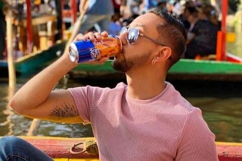 Excursion premium en bateau trajinera à Xochimilco avec mezcal et bières artisanales