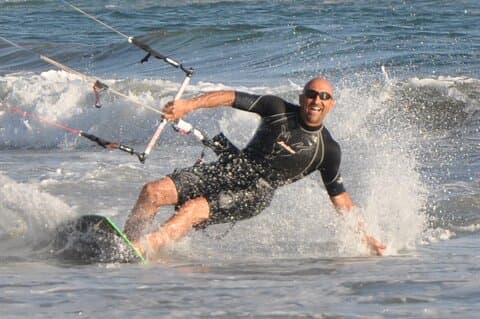 3 - Hora VIP Kitesurfing privado em qualquer aula de nível