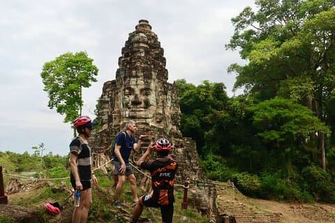 Angkor Wat solopgang og cykeltur