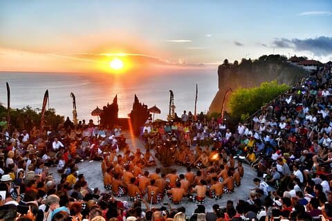 Uluwatu, Sunset, Kecak Dans og middag: En romantisk Bali kveld