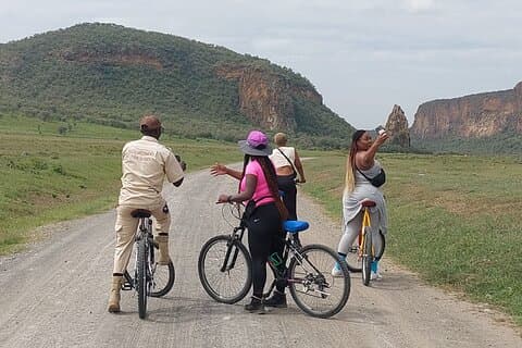Begeleide Hells gate Fietstocht , Lunch & Lake Naivasha Bootsafari