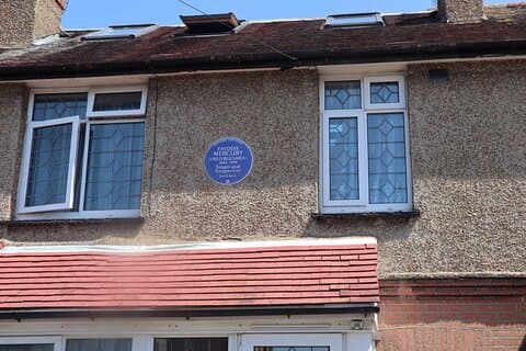 Feliz aniversário de 80 anos Freddie Mercury, King for a Day Tour