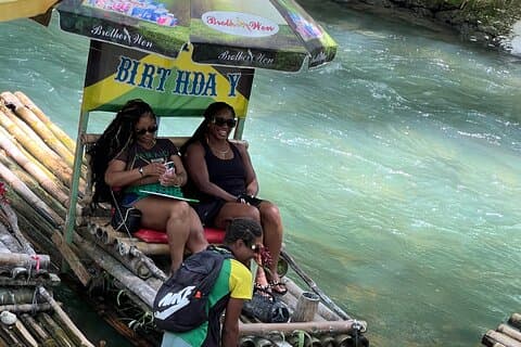 Rafting en bambou avec massage des pieds et pick-up privé