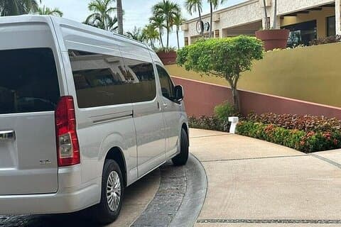 Privat transfer från Cancun flygplats till hotellzonen