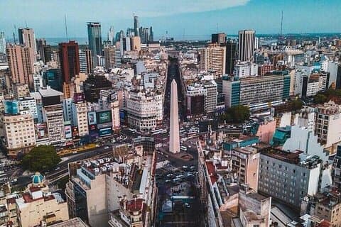 Sunlit Walking Tour in Buenos Aires: Explore Five Neighborhoods