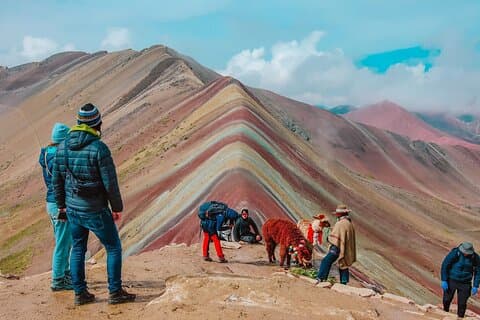 5-Day Tour: Machu Picchu, Sacred Valley and Rainbow Mountain