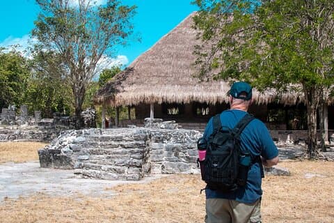 Cozumel Caravan Tour San Gervasio Ruins Beach Club und Maya Park