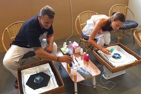 Create Your Own Pouring Painting in Ubud