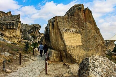 Wunder von Gobustan und Schlammvulkanen