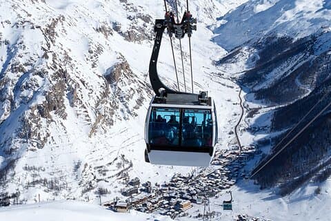 イスタンブール発ウルダグケーブルカーでのブルサツアー