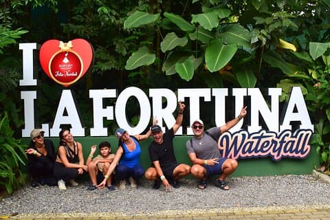 Wildlife Safari Experience & Cascade de La Fortuna