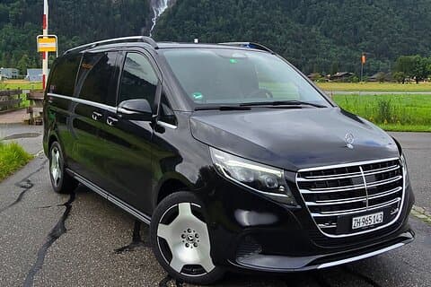 チューリッヒからモントルーへのプライベート送迎