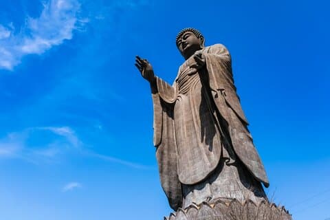茨城 : 世界一高い仏像「牛久大仏」