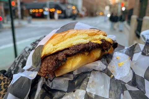 New York Citys bästa Smash Burger-turné - Du är domaren!