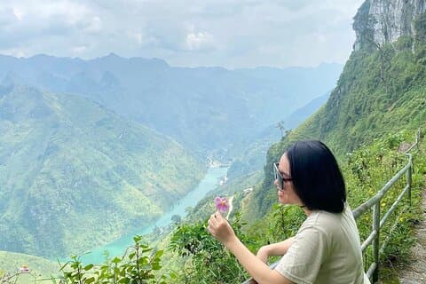 Ha Giang Loop 4 Day Private Tour with Local Easy Rider