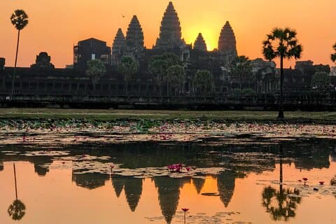 Angkor Wat Sunrise privat tur med Vintage Jeep