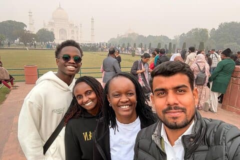 All Inclusive Taj Mahal og Agra tur med superfast tog fra Delhi